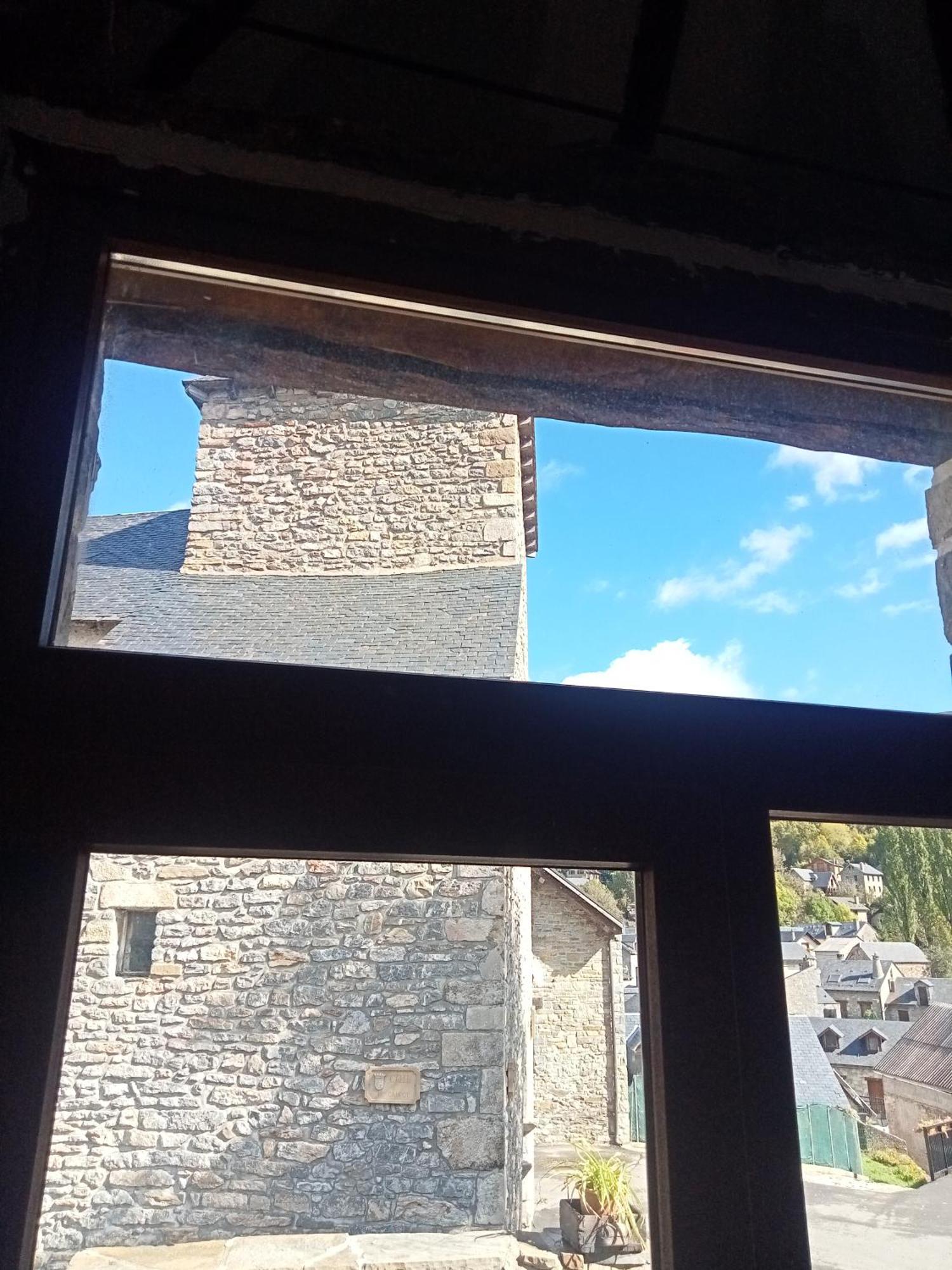 Suite En Cuadra Pajar, Casa Rural Hoz de Jaca Eksteriør bilde