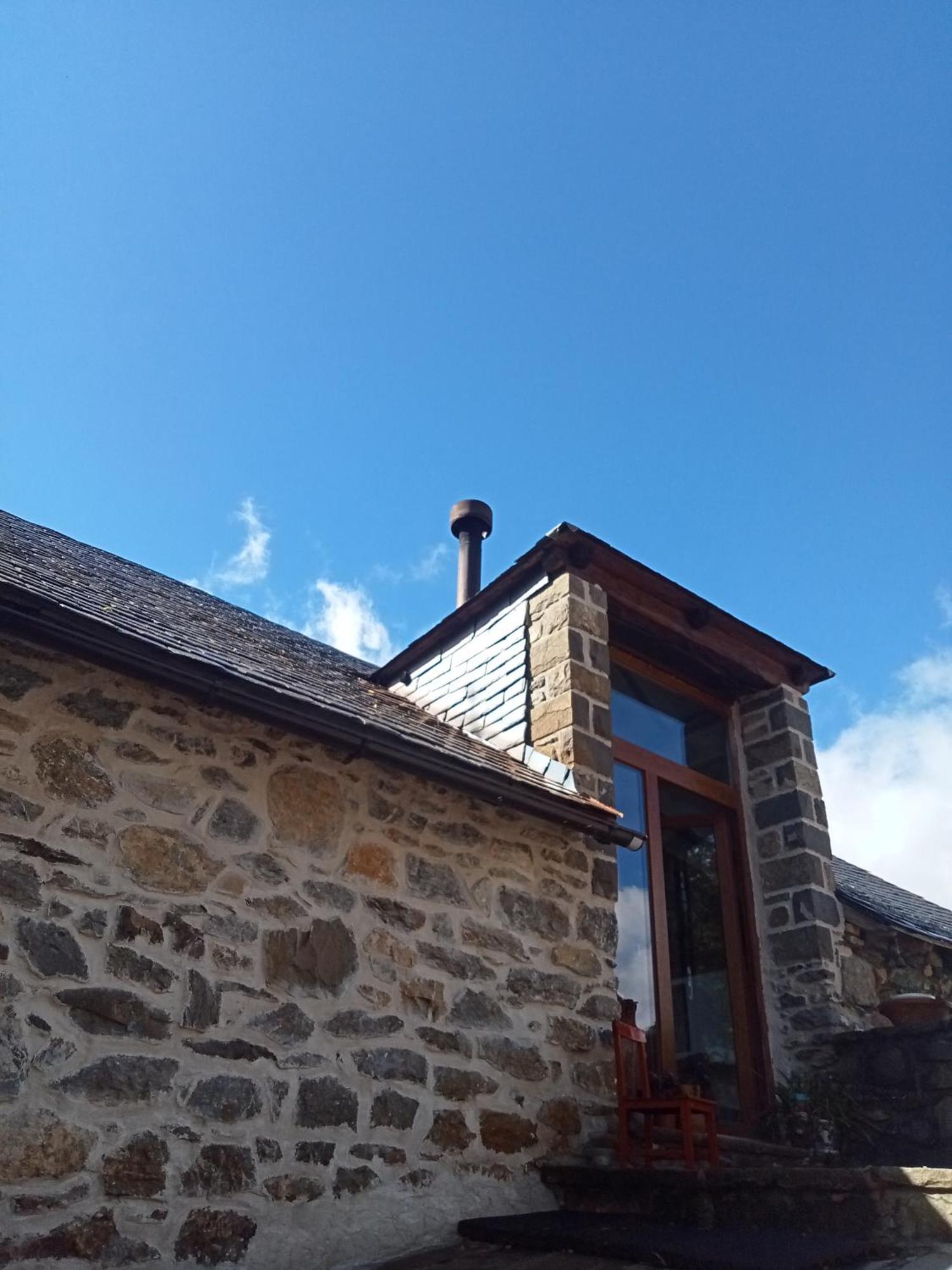 Suite En Cuadra Pajar, Casa Rural Hoz de Jaca Eksteriør bilde
