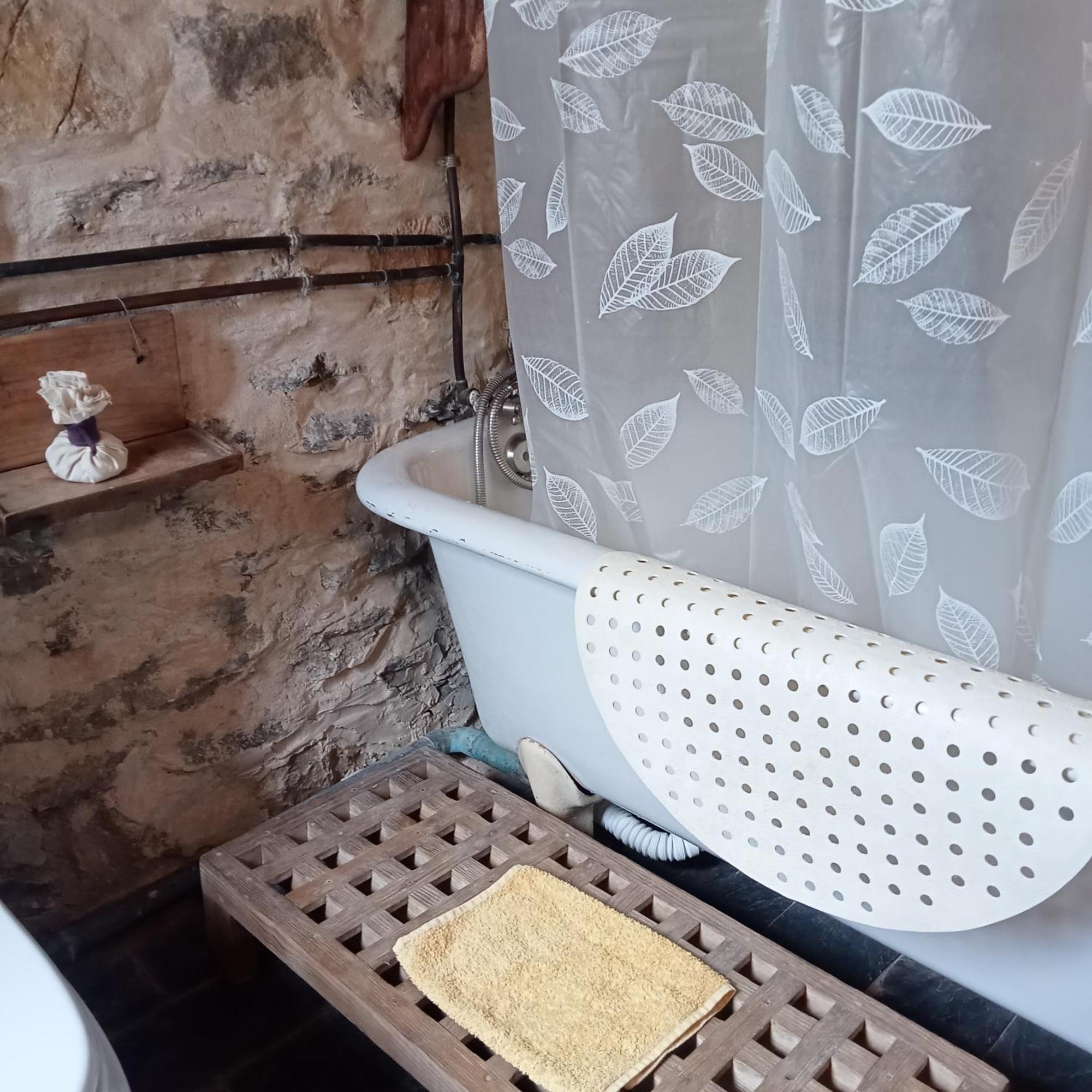 Suite En Cuadra Pajar, Casa Rural Hoz de Jaca Eksteriør bilde