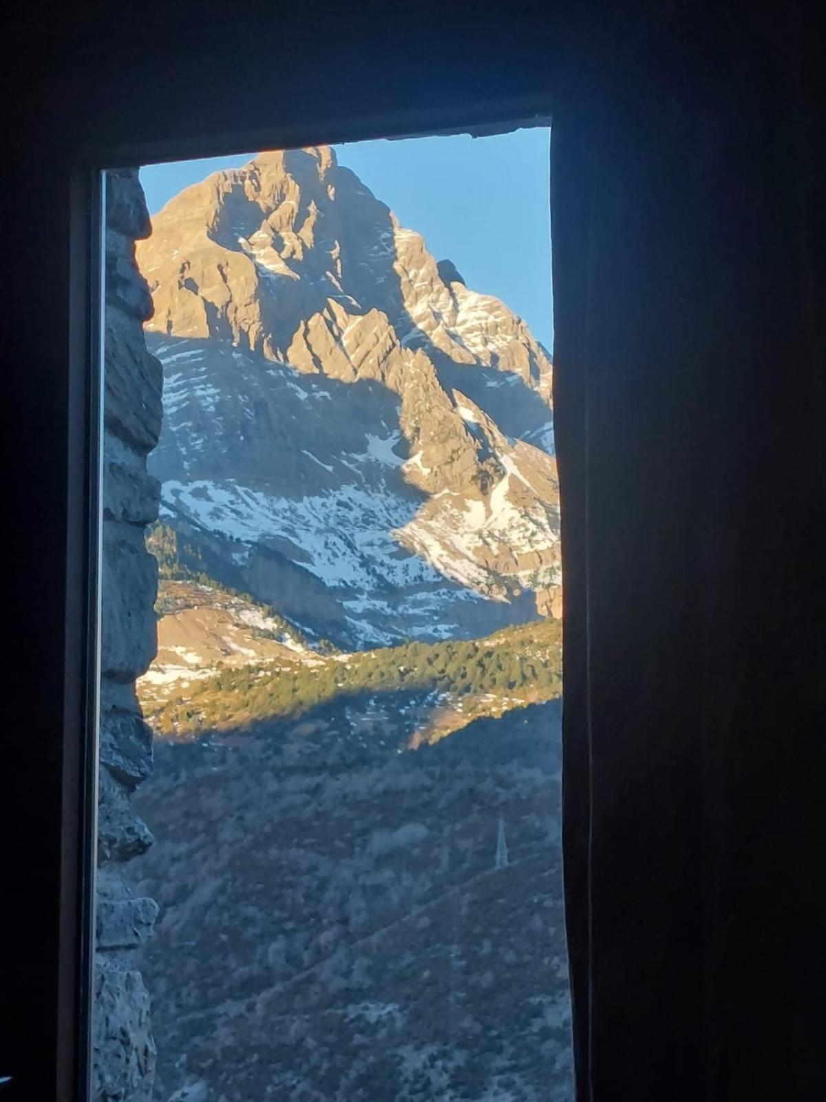 Suite En Cuadra Pajar, Casa Rural Hoz de Jaca Rom bilde